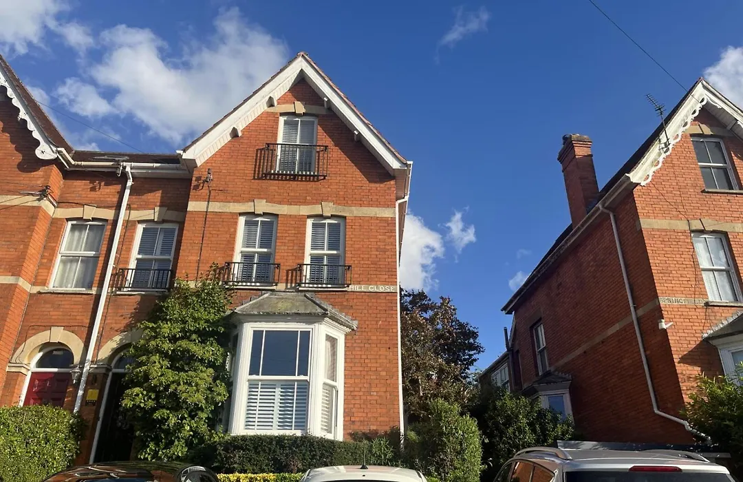 The Glastonbury Town House-1
